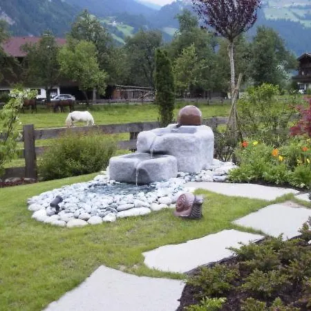 Pensjonat Gaestehaus Waldruh 3*