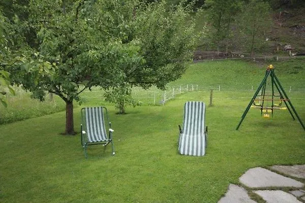 Gaestehaus Waldruh בית הארחה