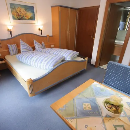 Gastehaus Waldruh Майрхофен