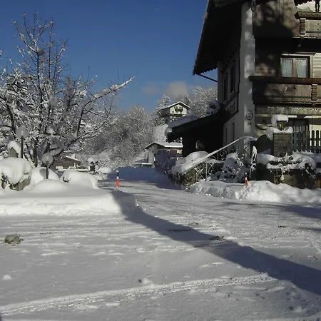 Gastehaus Waldruh 3* Майрхофен